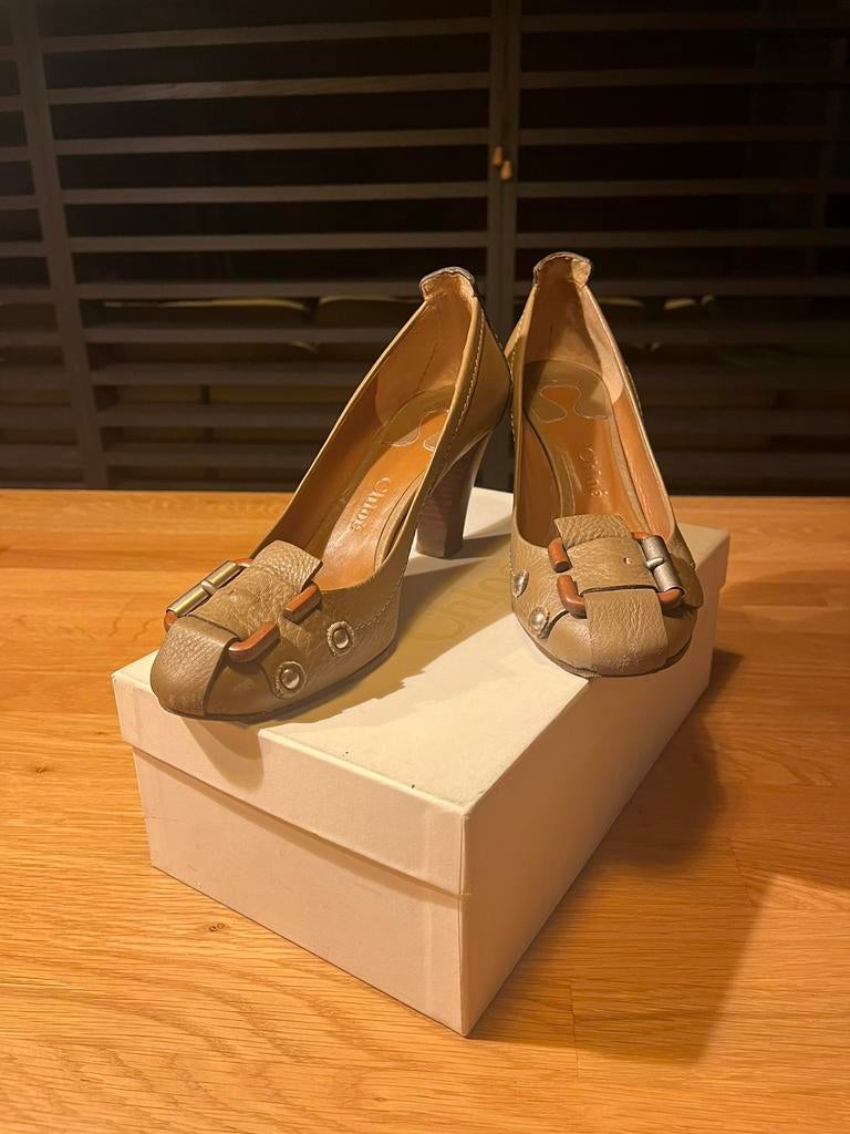 Khaki pumps Chloé maat 39, Kleding | Dames, Schoenen, Pumps, Overige kleuren, Ophalen of Verzenden, Chloé Made in Italy
