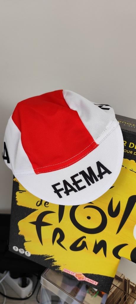 Casquette FAEMA. Eddy Merckx. Neuve, emballée, envoi ok.12€, Enlèvement ou Envoi, Neuf