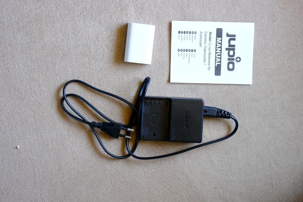 Panasonic batterij DMW-BLF19 en Lumix lader., Ophalen, Zo goed als nieuw