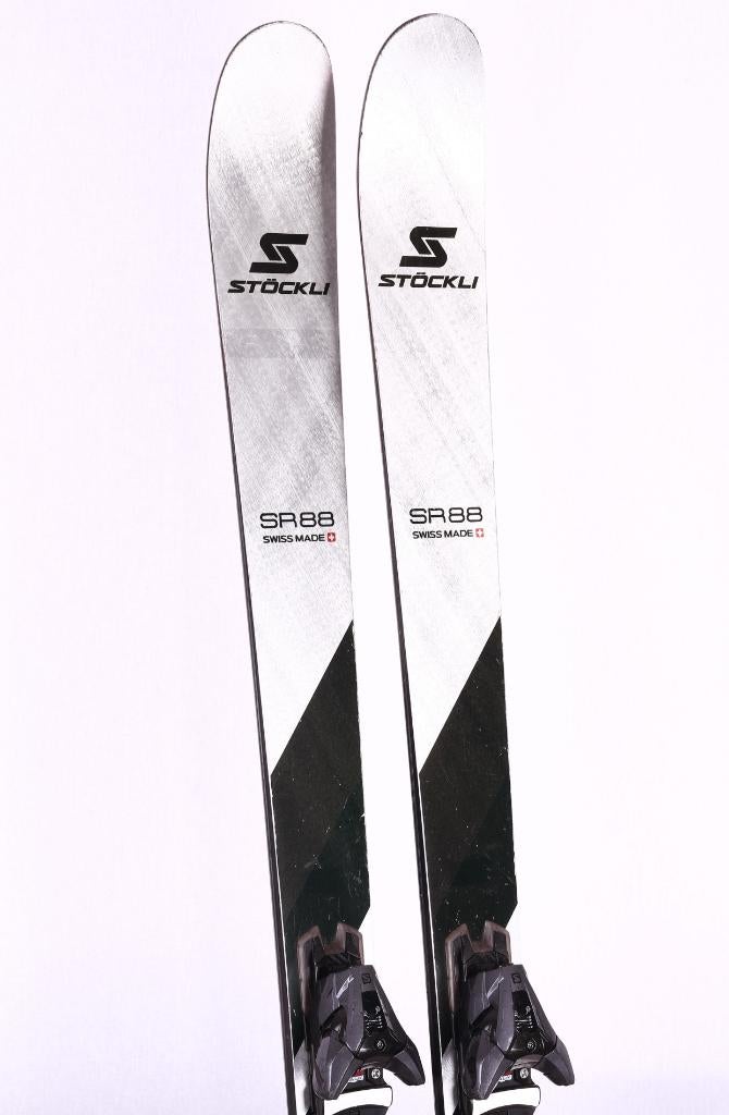 184 skis STOCKLI STORMRIDER 88 2023, Sports & Fitness, Ski & Ski de fond, Utilisé, Skis, Salomon, Carving, 180 cm ou plus, Envoi