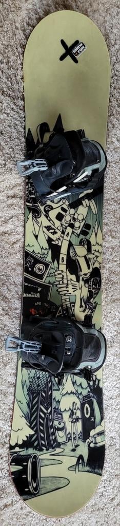 APO Snowboard met Flow bindingen, Sport en Fitness, Ophalen, Bindingen