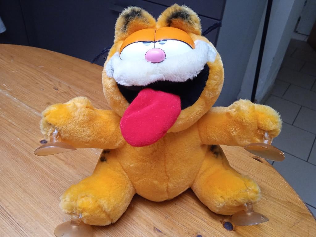 Peluche Garfield - Hauteur 20 cm avec ventouses, Enlèvement, Comme neuf