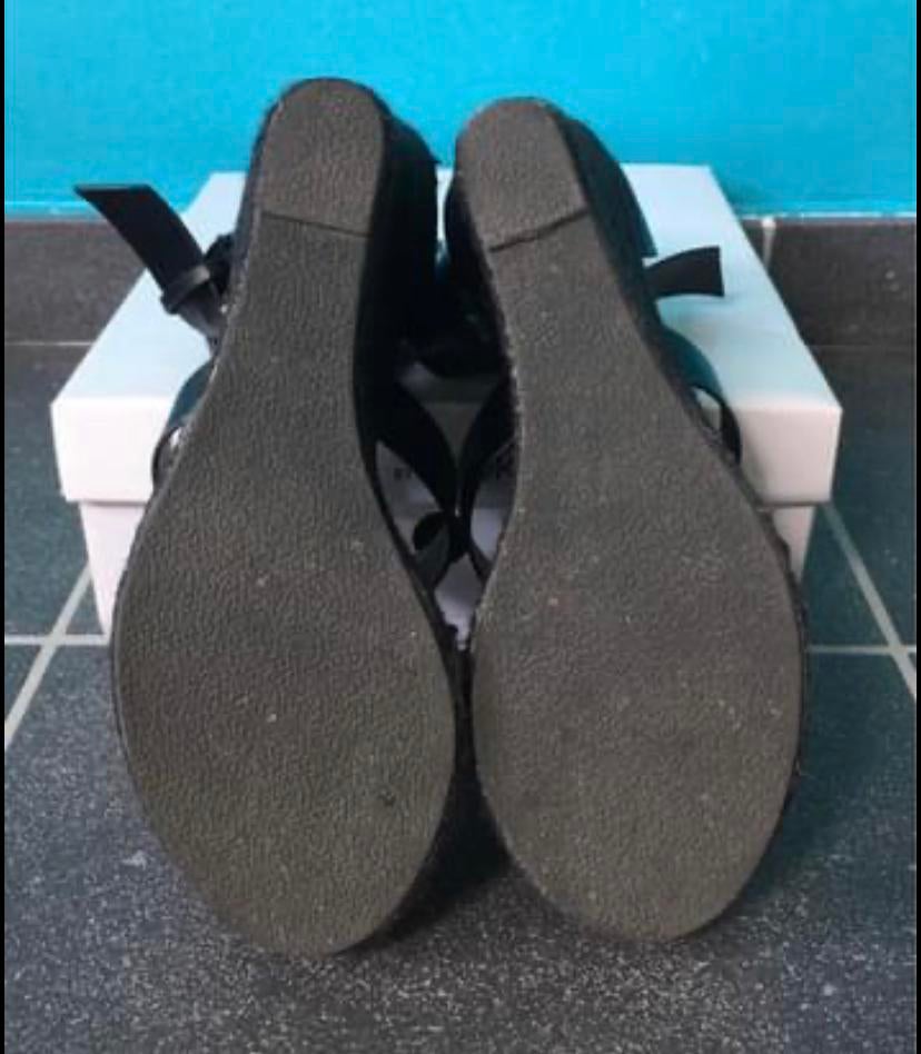 Sandales compensées noires KOOKAÏ - 39 - 10€, Ophalen