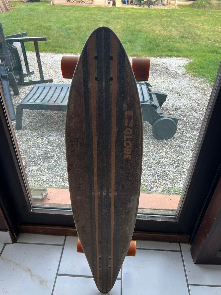 Longboard van GLOBE IN GOEDE STAAT, Enlèvement ou Envoi, Utilisé, Skateboard, Longboard