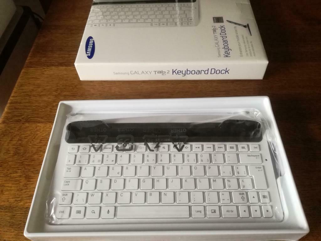 Dock Samsung  EKD-K12Y doté d’un  clavier Azerty, Enlèvement ou Envoi, Azerty, Comme neuf, SAMSUNG