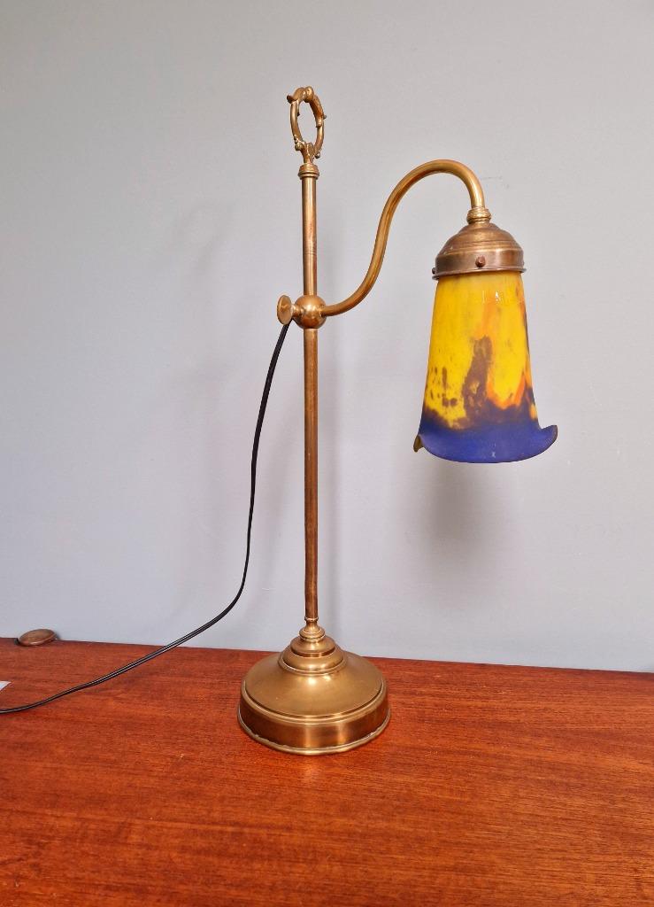 Lampe de bureau Art Déco en laiton, Frères Muller, 1920, Antiquités & Art, Enlèvement ou Envoi