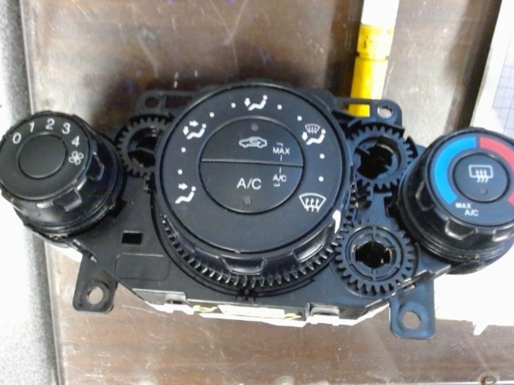 Module clim Ford Fiesta 6 2008-2012 8A61-19980-AF (482A), Enlèvement, Utilisé, Ford