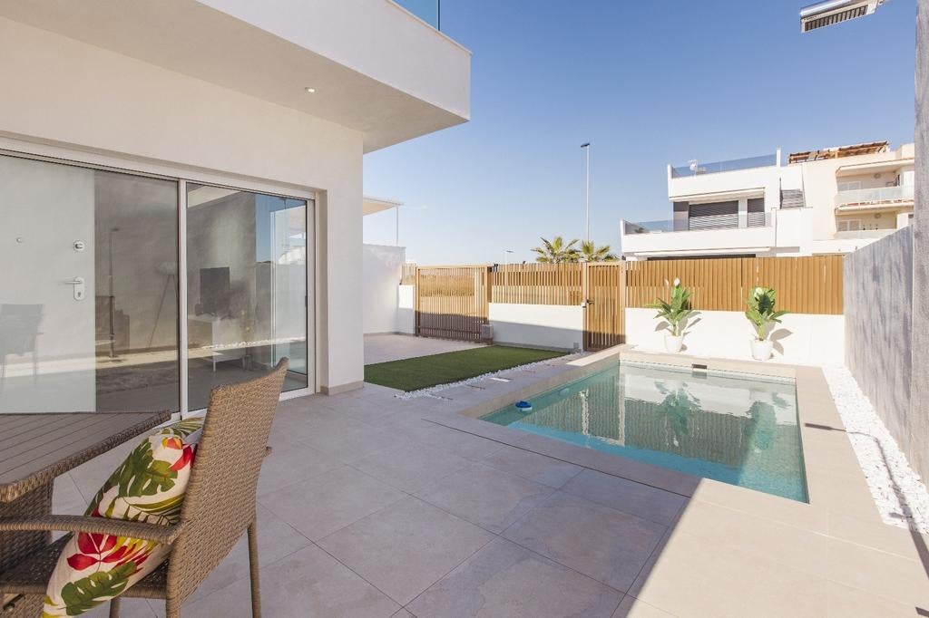 Villa te huur met Privé zwembad 3 slaapkamers, Immo
