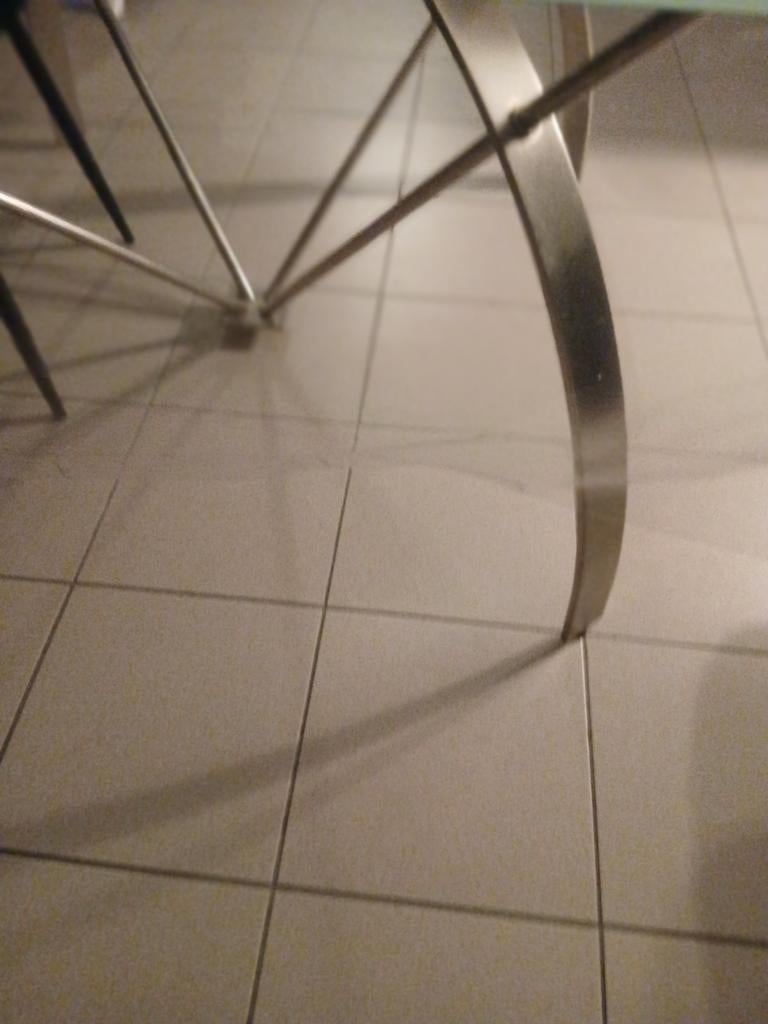 Table carrée en verre, 100 à 150 cm, Carré, Utilisé, Moderne