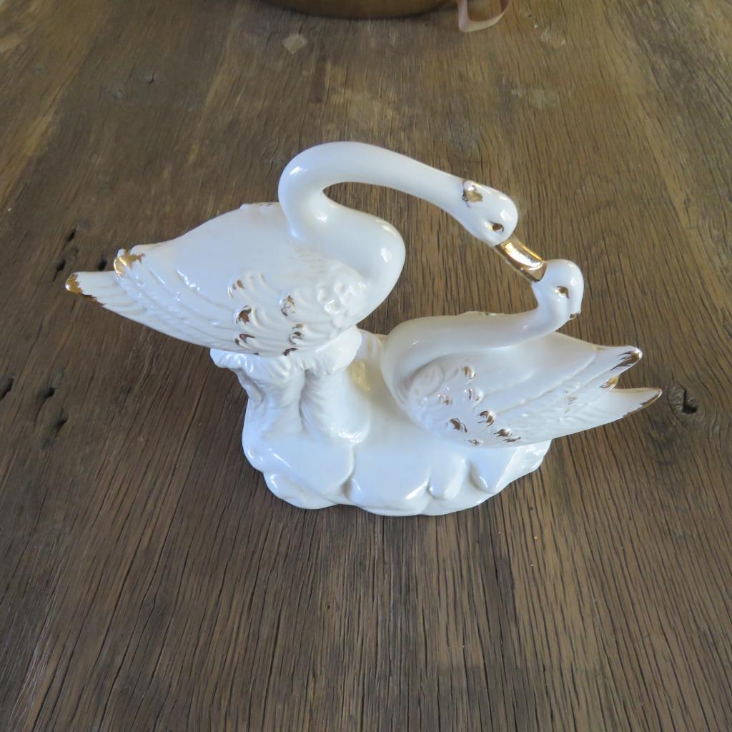 Statue du milieu du siècle 2 cygnes en céramique blanche dor, Antiquités & Art, Curiosités & Brocante, Enlèvement ou Envoi
