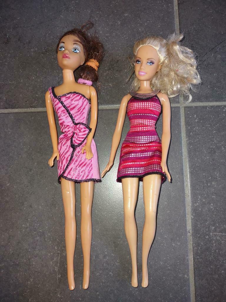 2 mooie barbiepoppen, Ophalen, Zo goed als nieuw, Barbie