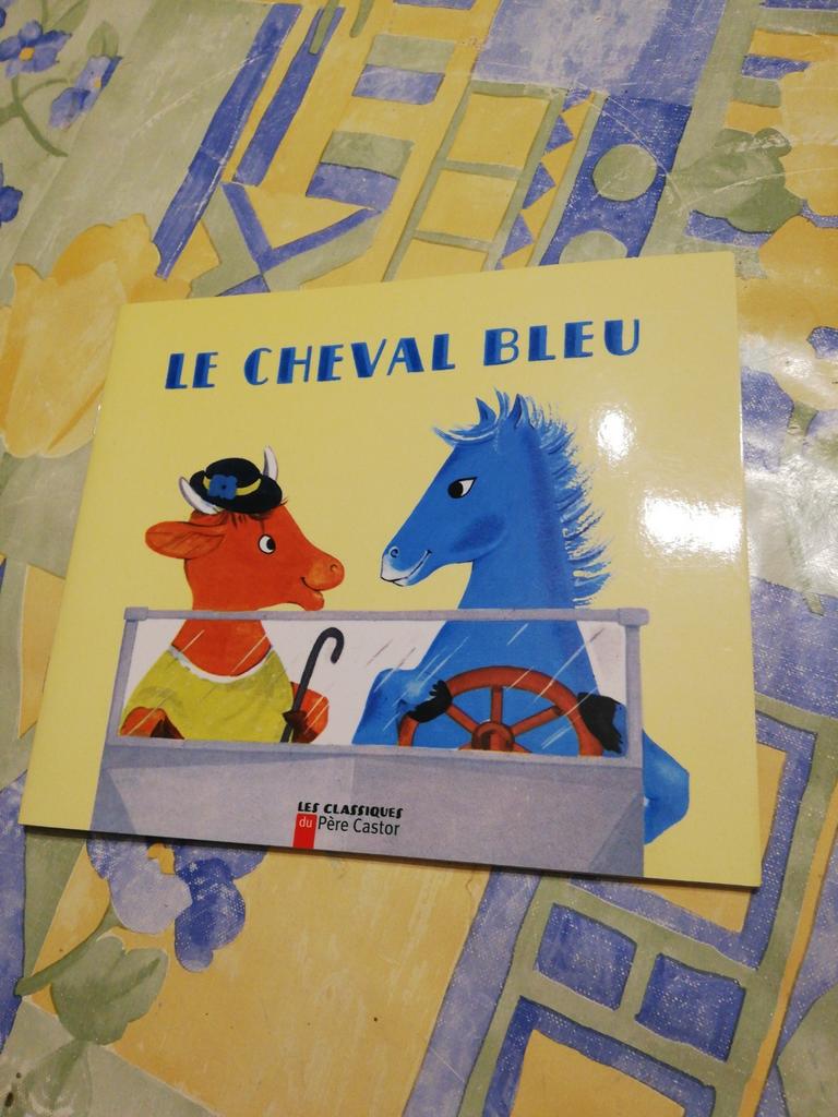 Le cheval bleu. Neuf., Enlèvement ou Envoi, Comme neuf