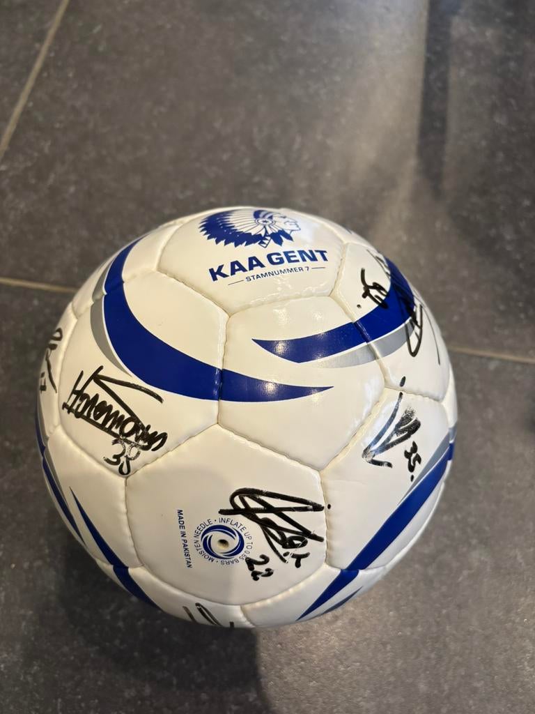 Ballon La Gantoise dédicacé, Enlèvement ou Envoi, Comme neuf, Ballon