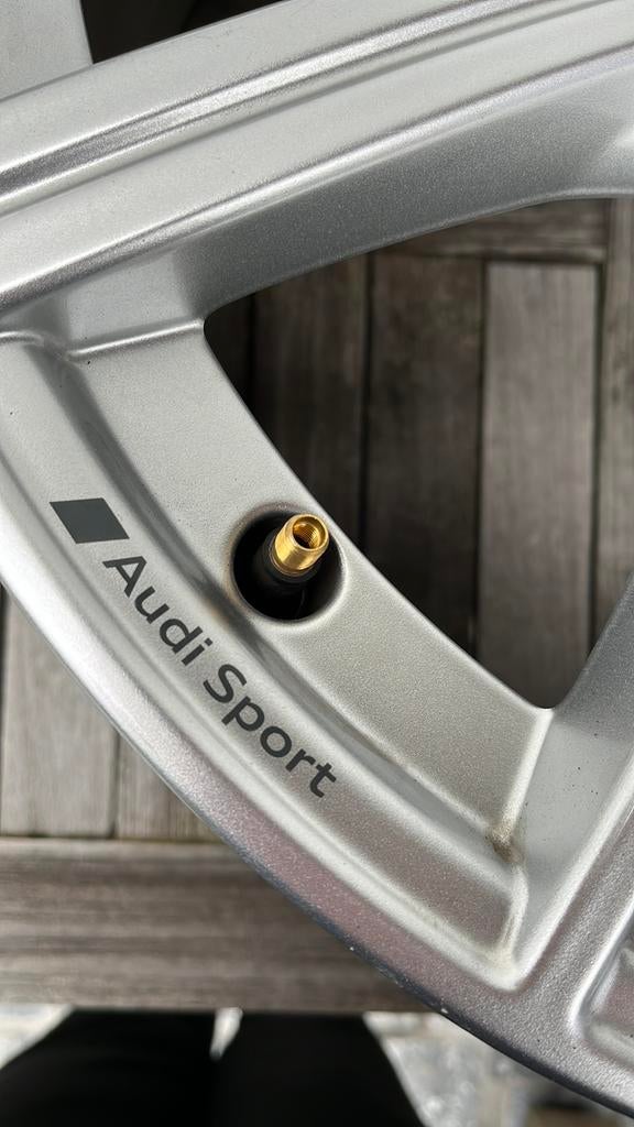 Audi Sport - une jante alliage léger, Autos : Pièces & Accessoires, 4 Saisons, Véhicule de tourisme, Enlèvement, Utilisé