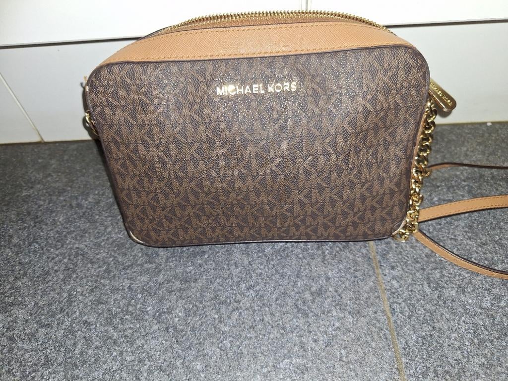 Handtas michael kors en fossil, Handtassen en Accessoires, Ophalen, Handtas