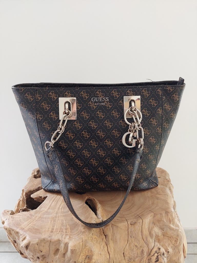 Sac à main Guess en excellent état., Enlèvement ou Envoi, Comme neuf, Sac à main