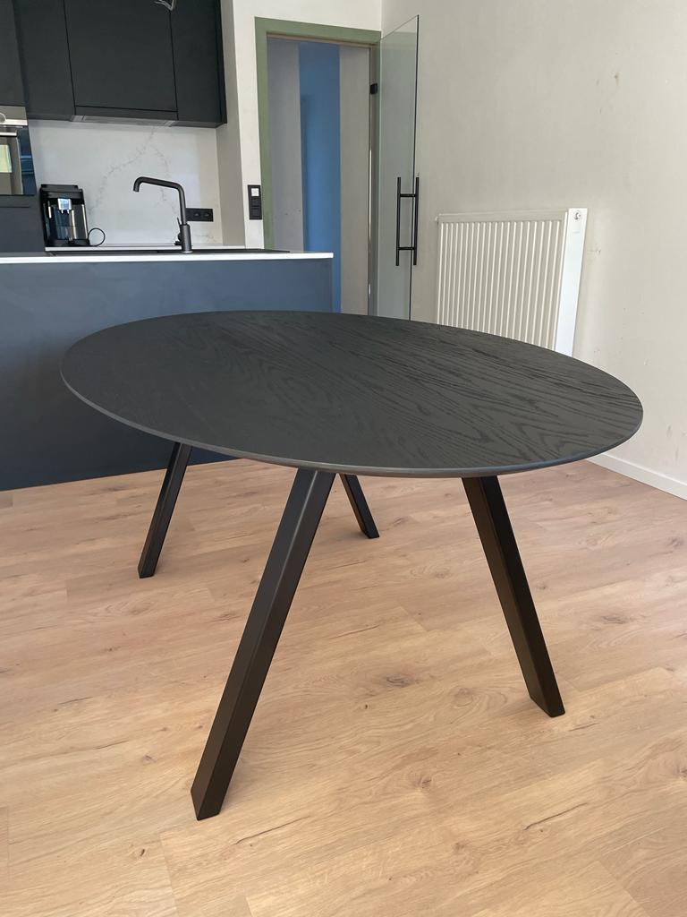Eettafel in zwarte eik, sterk verlaagde prijs!, Ophalen, 100 tot 150 cm, Zo goed als nieuw, Vijf personen of meer