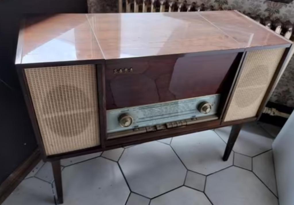 Meuble radio vintage SABA Reichenau, Antiquités & Art, Enlèvement