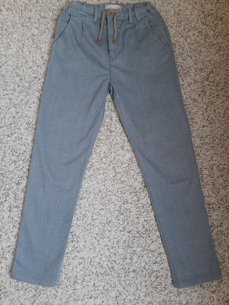 Broek in grijs/blauwe stof Zara 10jaar, Ophalen of Verzenden, Zo goed als nieuw, Broek