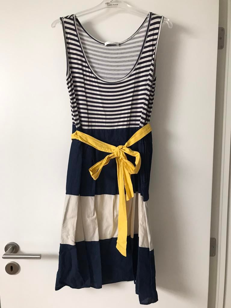 Robe Promod blanc / bleu lignée avec ceinture jaune, Promod, Porté, Bleu