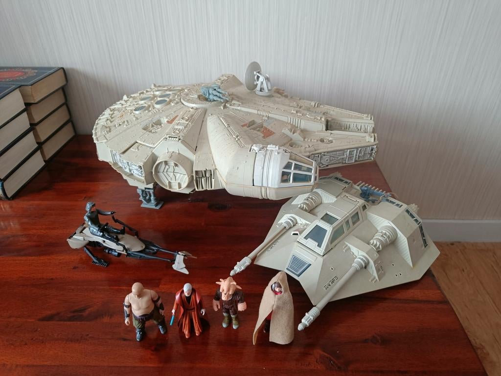 Star wars vintage millenium falcon, Ophalen