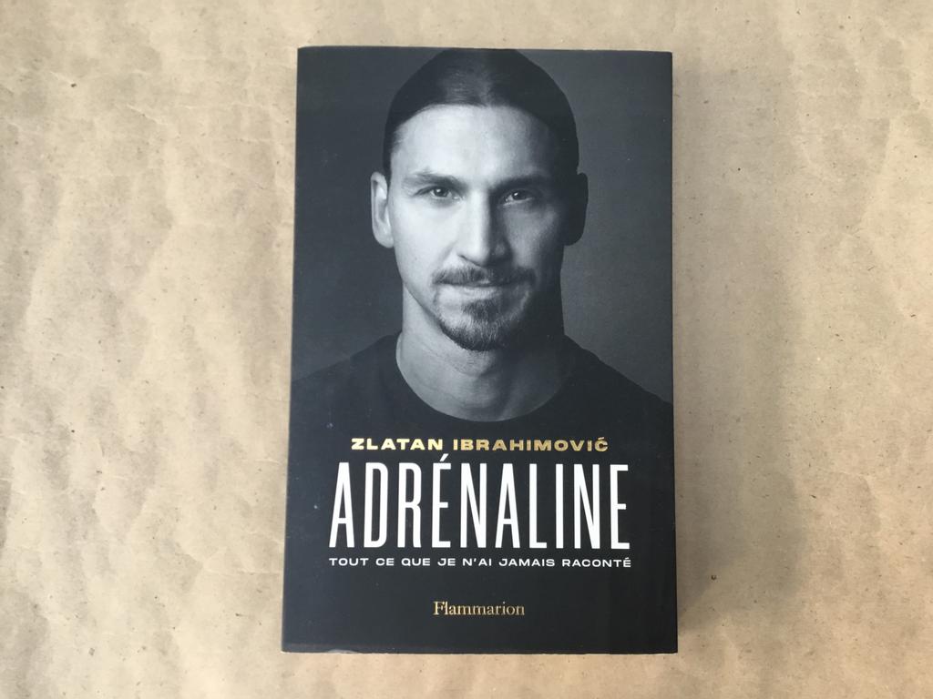 Livre Zlatan Ibrahimovic Adrénaline (français), Livres, Biographies, Comme neuf, Sport, Enlèvement ou Envoi