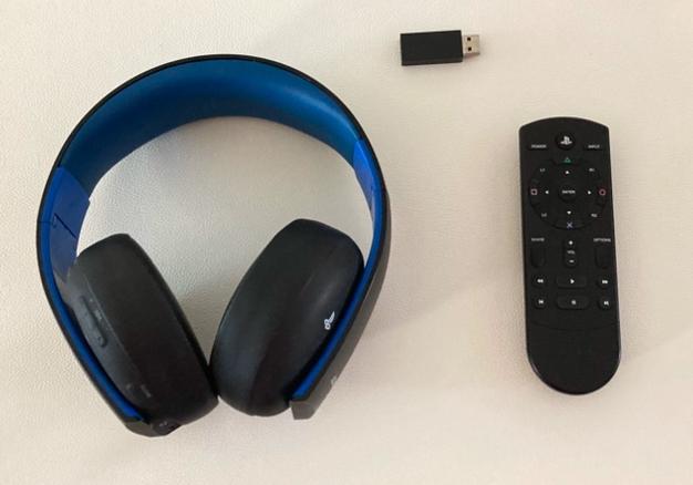 PS4 SONY WIRELESS HEADSET VOOR PLAYSTATION 4 - 2.0, Ophalen of Verzenden, Mute-functie, Zo goed als nieuw, Draadloos