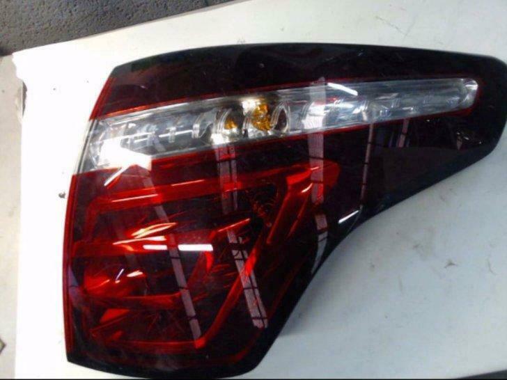 Feu arrière droit C4 Picasso 1 phase 2 [2010-2013, Utilisé, Citroën