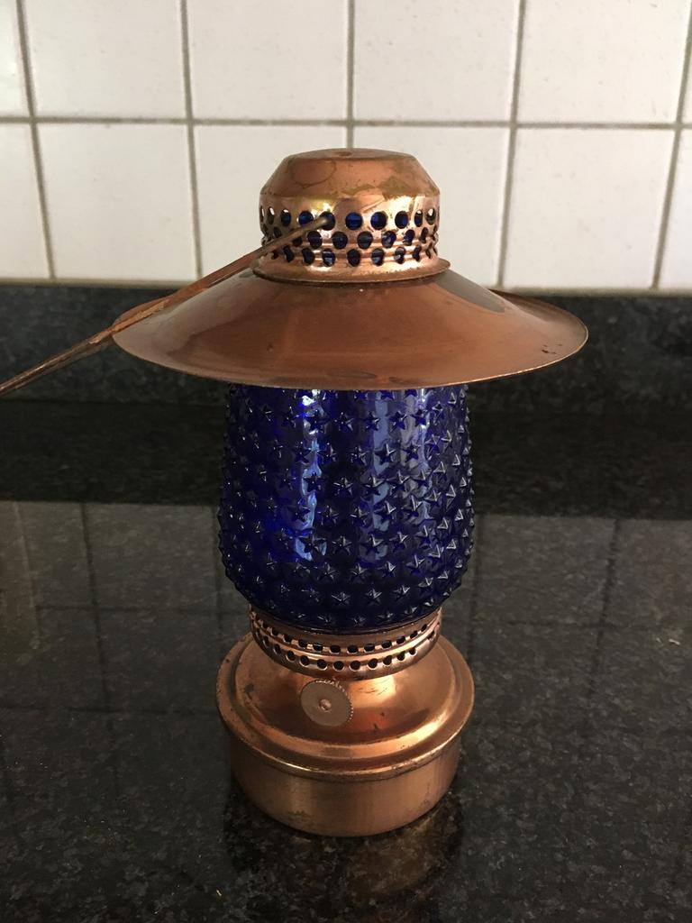 Mooi oud olielampje. H20 cm, Ophalen