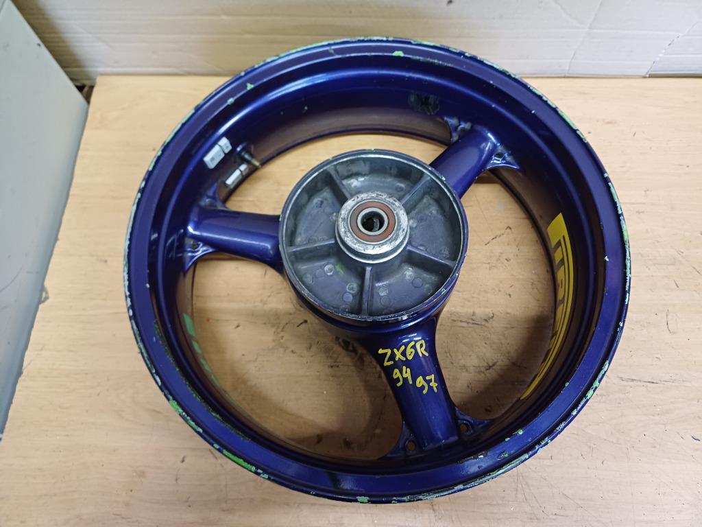 kawasaki zx6r model '94-'97 achterwiel velg paars, Enlèvement ou Envoi, Utilisé