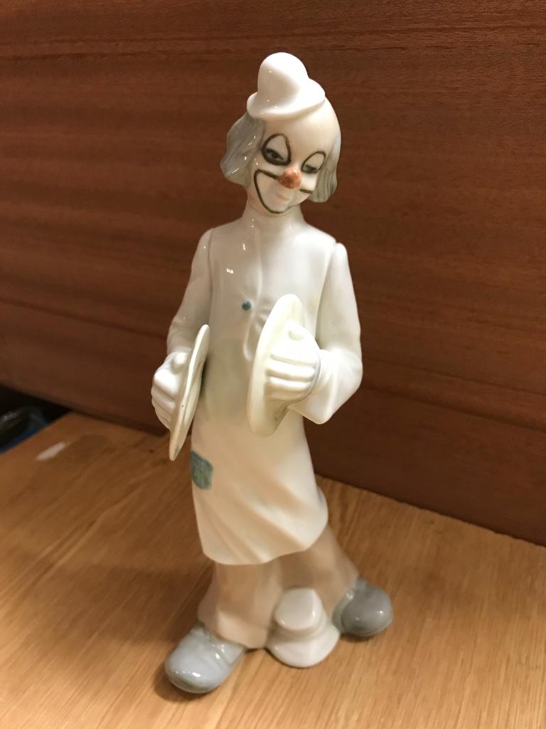 Porseleinen clown beeld, Verzamelen, Ophalen of Verzenden, Zo goed als nieuw, Mens