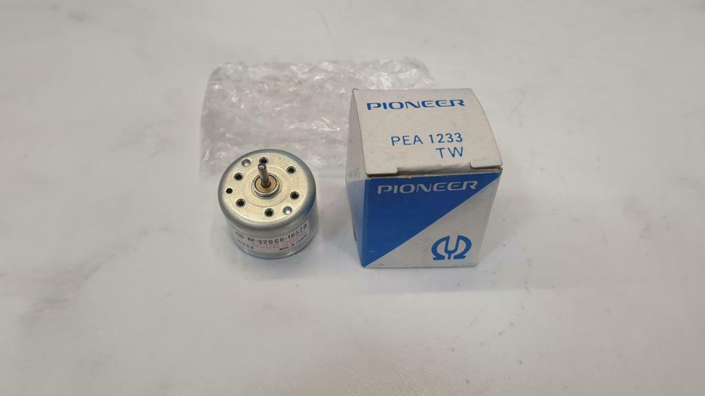 jw1092: motor van pioneer CD player  motor PEA1233TW RF320CN, Enlèvement ou Envoi, Neuf