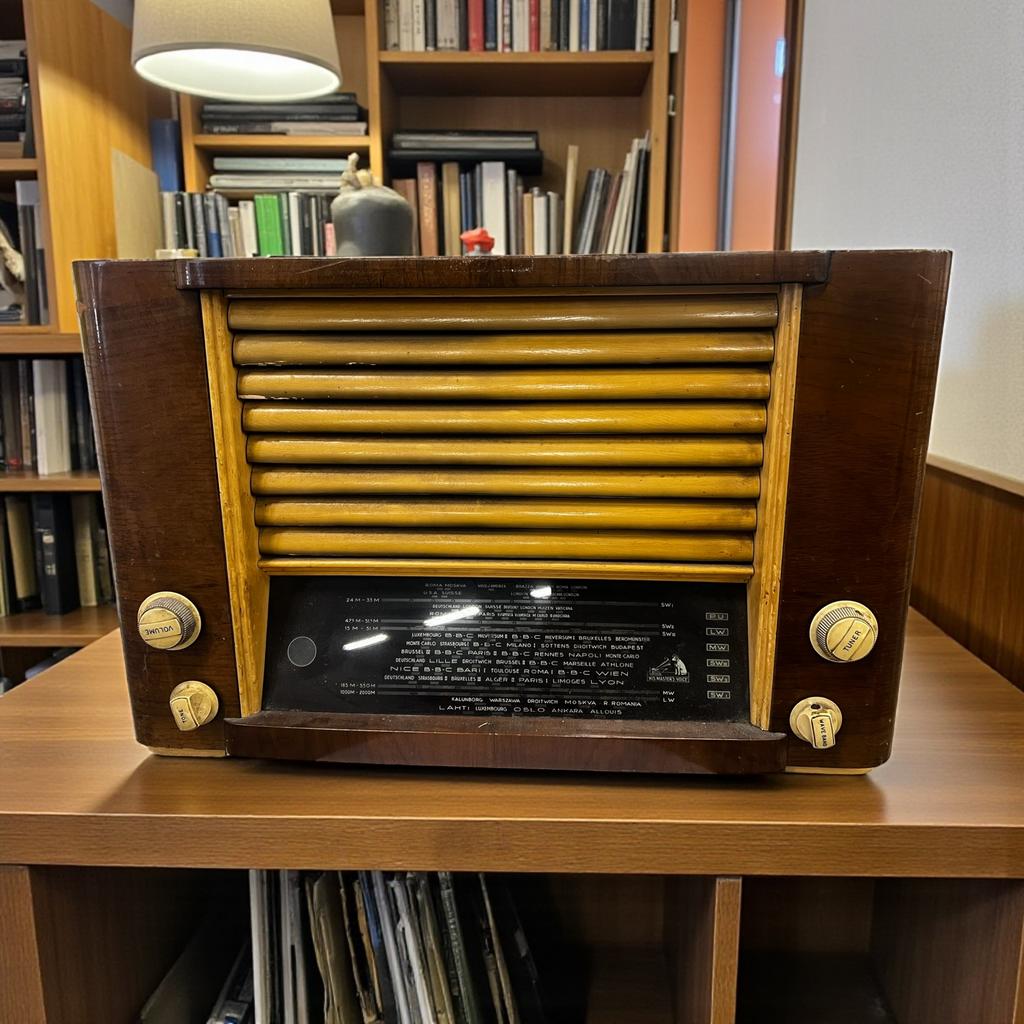 Vintage houten radio ADIO HIS MASTER'S VOICE model 1113, Ophalen of Verzenden
