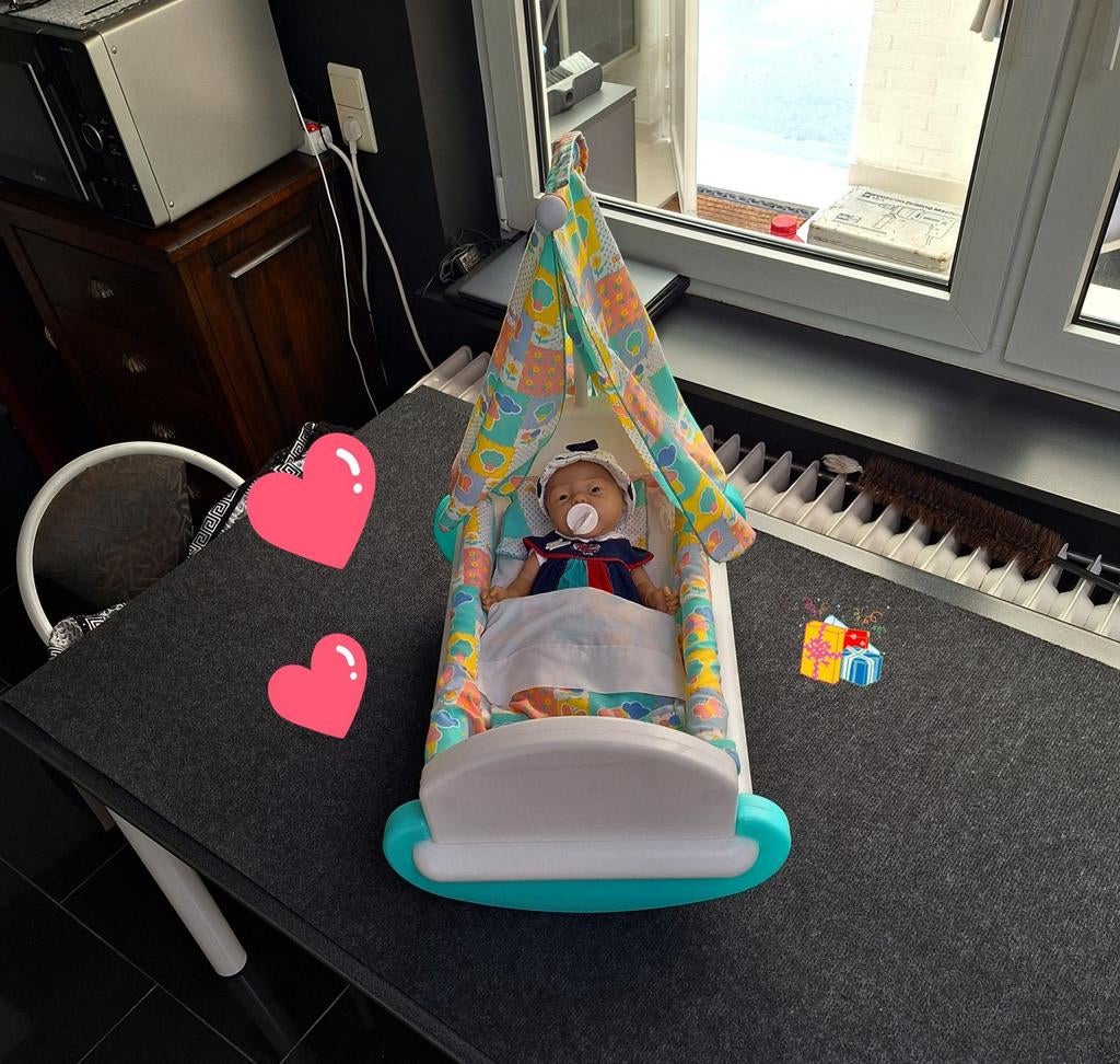 Hemelbedje/ wieg voor poppen!! Nieuwstaat!! Mag weg 24€!!, Ophalen of Verzenden, Zo goed als nieuw