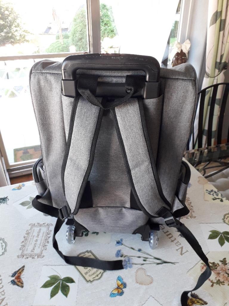 trolley, Enlèvement, Neuf, Autres matériaux, Transformable en Sac à dos
