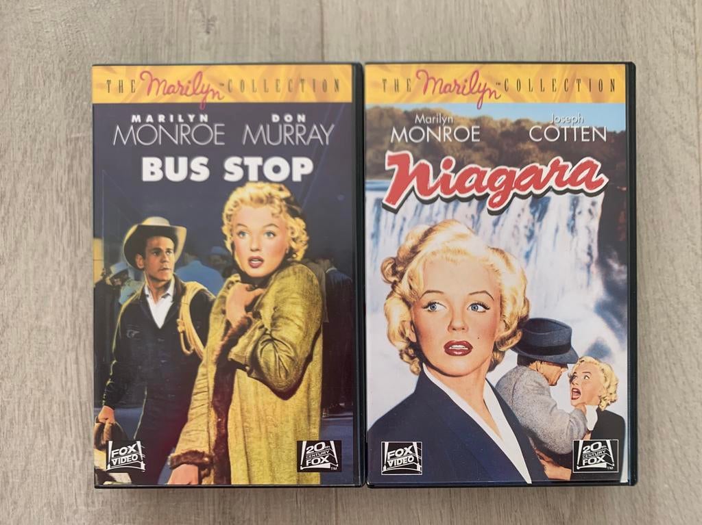 Bus Stop en Niagara Falls - Marilyn Monroe VHS vintage, Ophalen of Verzenden, Zo goed als nieuw