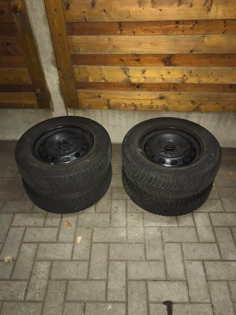 Goodyear Ultragrip - Winterset - 195/65R15 - 5x108, Auto-onderdelen, Overige Auto-onderdelen, Volvo, Nieuw, Ophalen