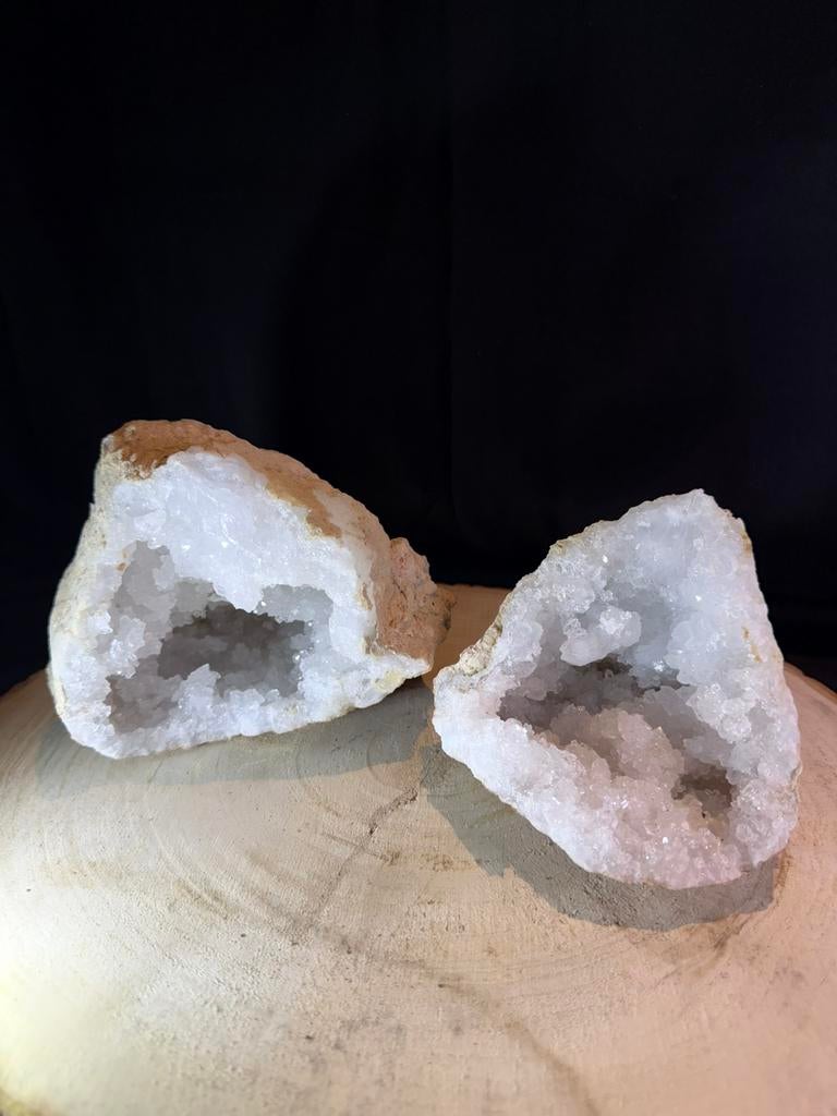 Bergkristal geode – 2,2 kg – 20 cm – prachtig natuur kristal, Verzamelen, Mineralen en Fossielen, Ophalen of Verzenden, Mineraal