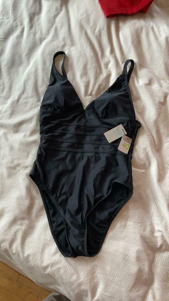 Maillot de bain 1 pièce  neuf - Taille 40, Neuf, Noir, Maillot de bain ou Short