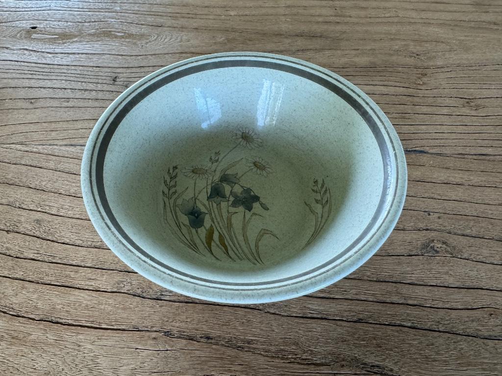 KOM / BOWL van het servies Royal Doulton Hill Top, Gebruikt, Ophalen of Verzenden, Kom(men), Overige stijlen