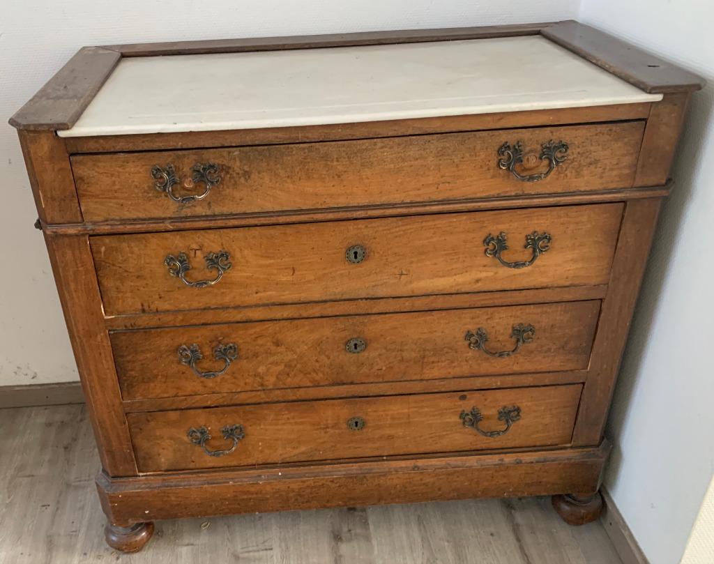 Commode 4 tiroirs dessus marbre, 25 à 50 cm, Enlèvement, Utilisé, 50 à 100 cm