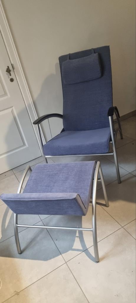 kebe 2 lounge stoelen met voetenbankje, Enlèvement, Comme neuf
