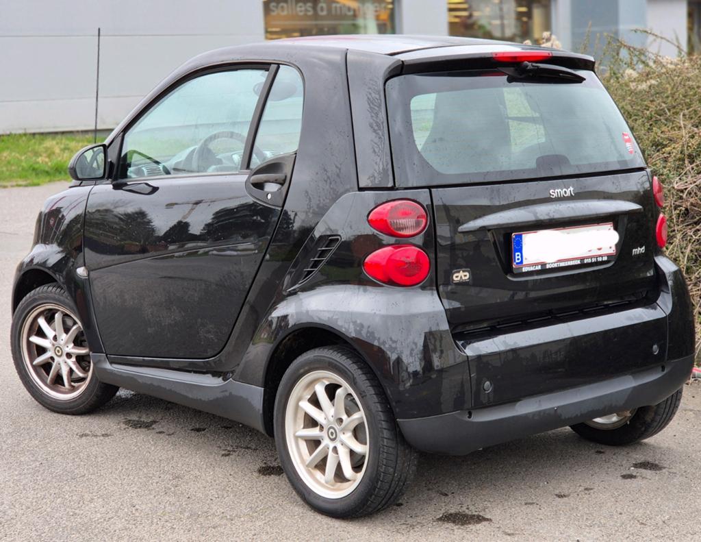 Smart fortwo 1.0 mhd ess hybride 150mkm semi auto 2400€, Autos, Smart, Particulier, ForTwo, Hybride Électrique/Essence, Euro 4