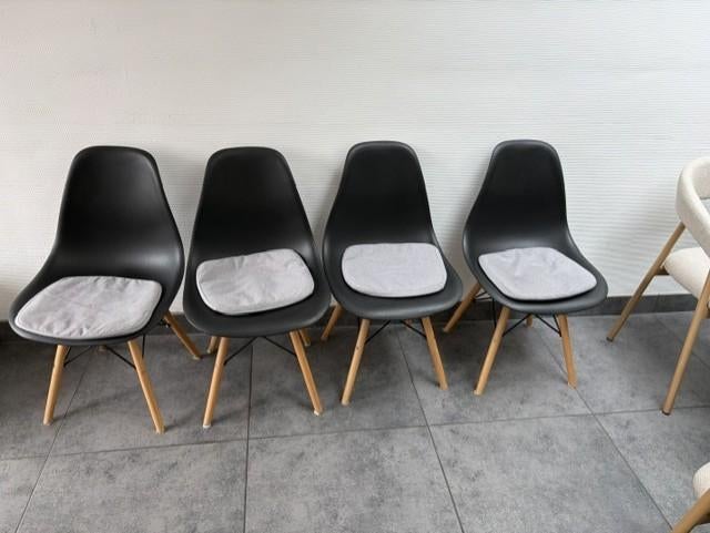 tafel en stoelen, Maison & Meubles, Tables | Tables à manger, 100 à 150 cm, Quatre personnes, Enlèvement, Utilisé