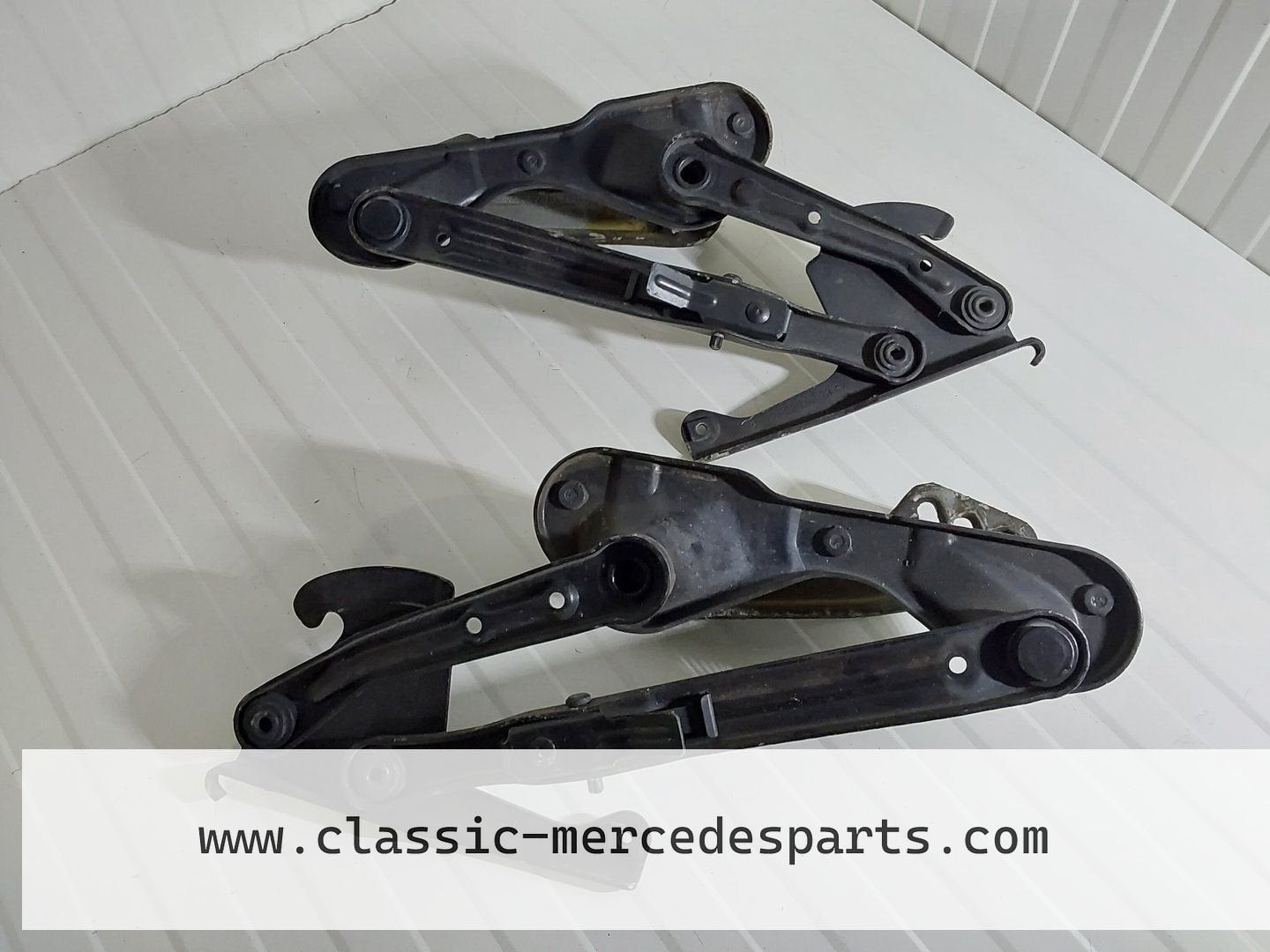 Motorkapscharnieren set Mercedes W124 1248800428 1248800328, Utilisé, -, -, Enlèvement ou Envoi