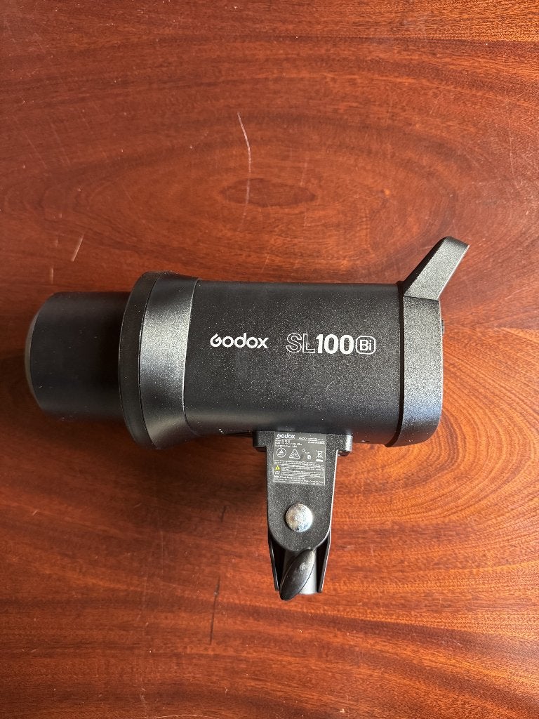 Godox SL100Bi + pied d'éclairage et 2 grip heads, Enlèvement, Comme neuf, Canon, Godox