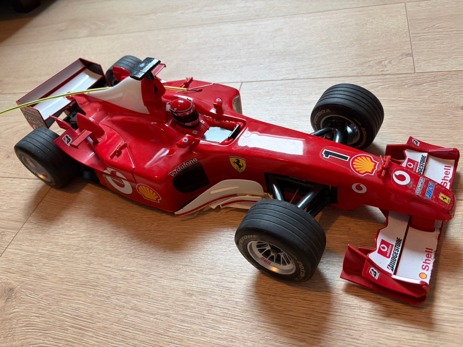 Nikko Ferrari F2003-GA Michael Schumacher RC 1:10 – werkend, Ophalen, Gebruikt, Auto