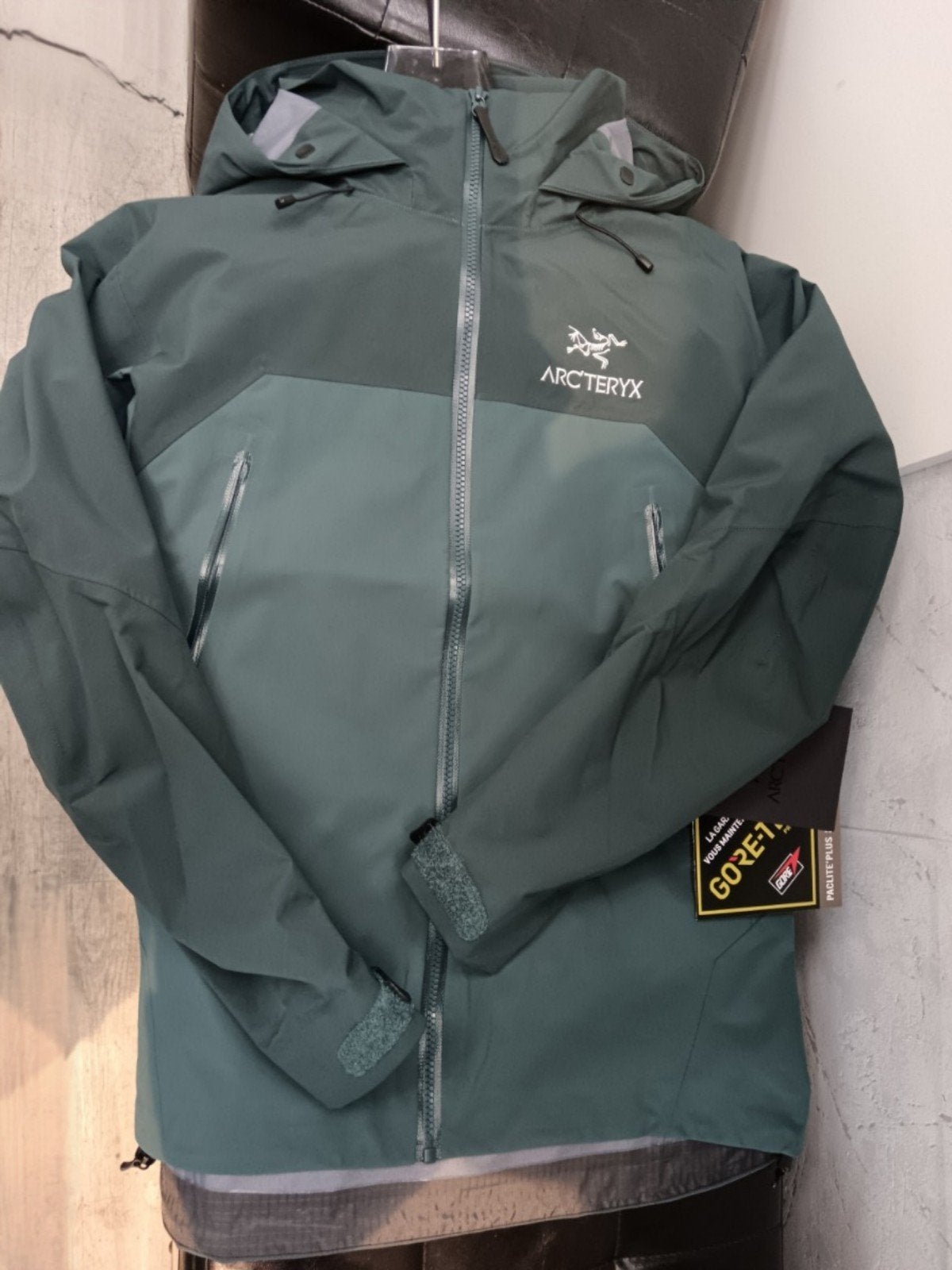 veste Arc'teryx gore-tex Beta imperméable vert unisex, Vêtements | Hommes, Enlèvement ou Envoi, Neuf, Vert, Arc’teryx