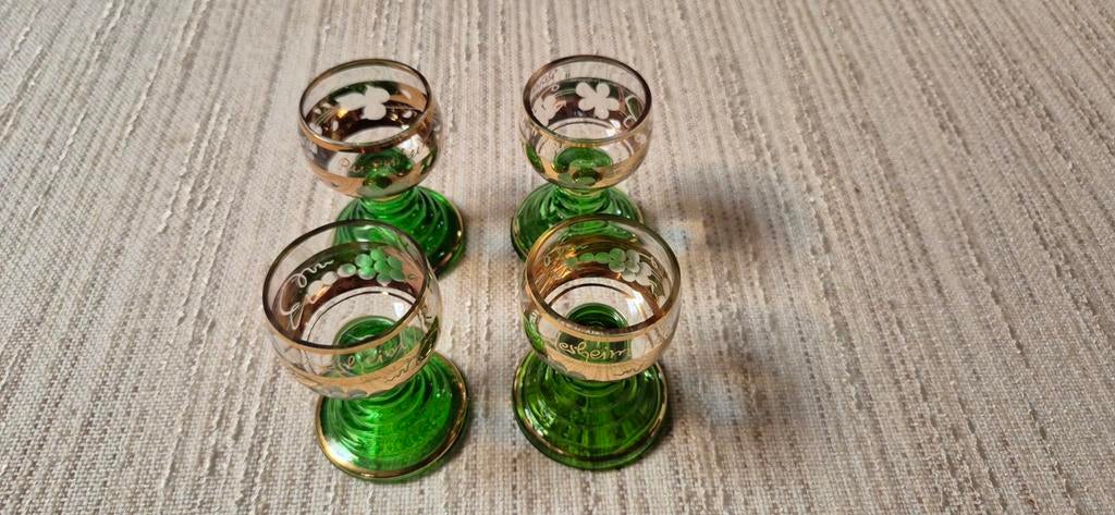 Vintage druppelglaasjes, Ophalen