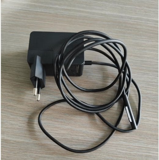 Lader microsoft surface origineel, Computers en Software, Ophalen, Nieuw, Microsoft